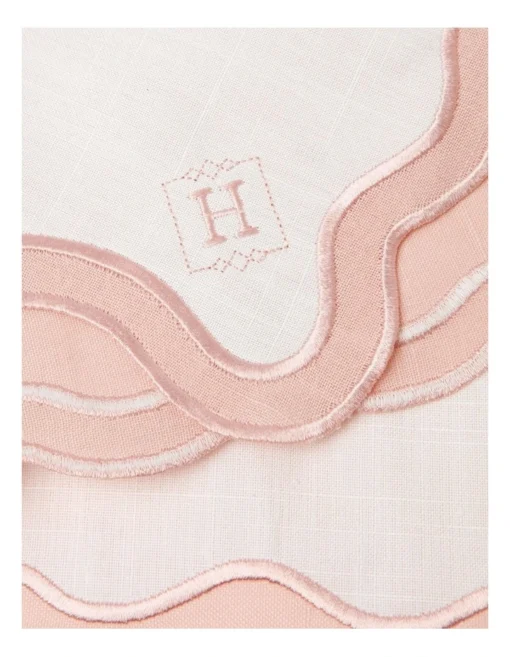 Heritage Florence Scalloped Edge In Pink/White Pink And White Table Runner -Homeware Haven Shop